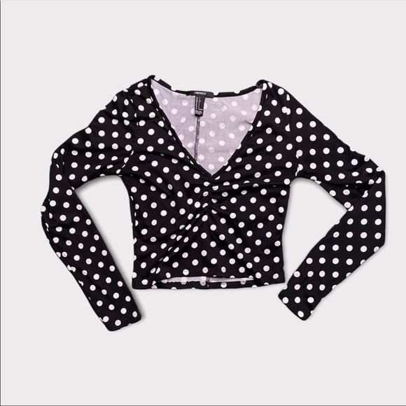 FOREVER 21 | Black and White Cropped Polka Dot Shirt - Picture 1 of 2